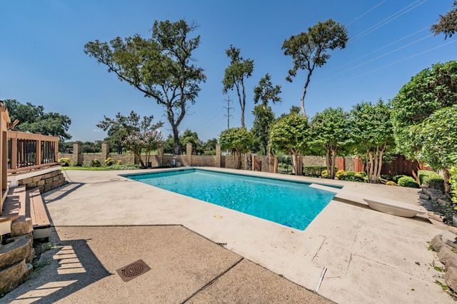 16056 Chalfont Court, Dallas, TX 75248