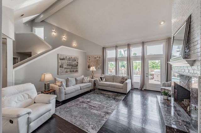 16056 Chalfont Court, Dallas, TX 75248