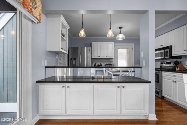 214 Sandfiddler E, Emerald Isle, NC 28594