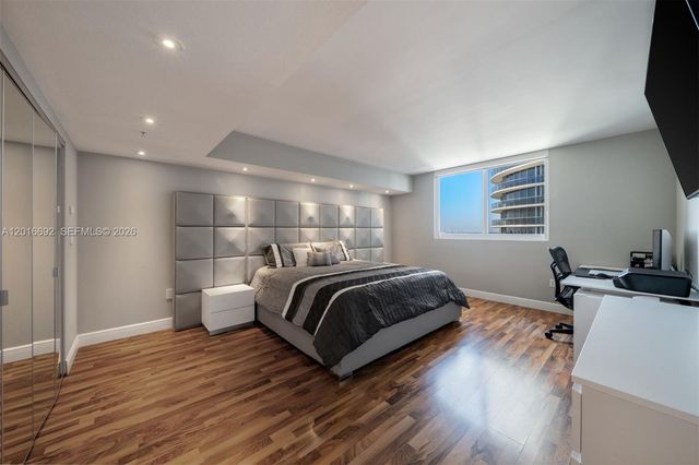 1800 N Bayshore Dr 2111, Miami, FL 33132