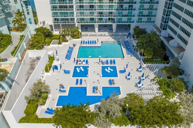 1800 N Bayshore Dr 2111, Miami, FL 33132