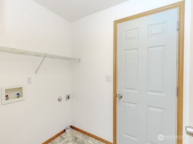 413 Kensington Avenue NW, Orting, WA 98360