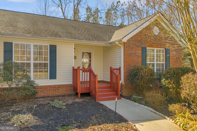 139 Silverstone Circle, Jefferson, GA 30549
