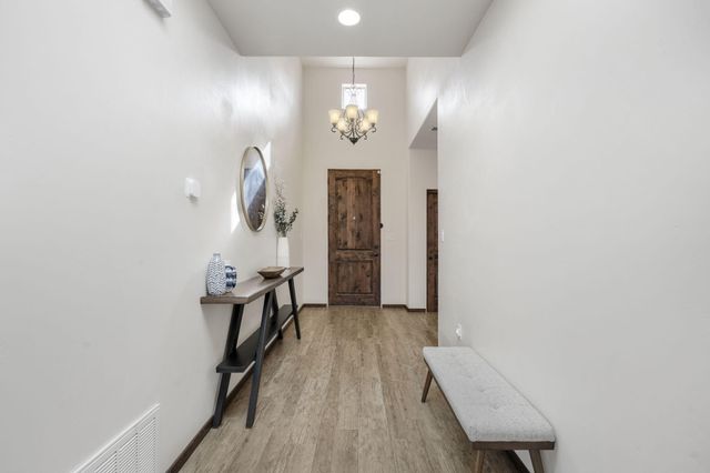 13009 Yarrow Trail NE, Albuquerque, NM 87112