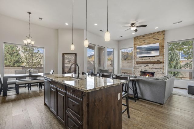 13009 Yarrow Trail NE, Albuquerque, NM 87112