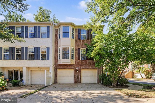 9386 VAN ARSDALE DR, Vienna, VA 22181