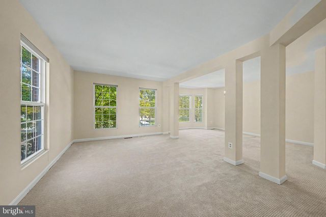 9386 VAN ARSDALE DR, Vienna, VA 22181