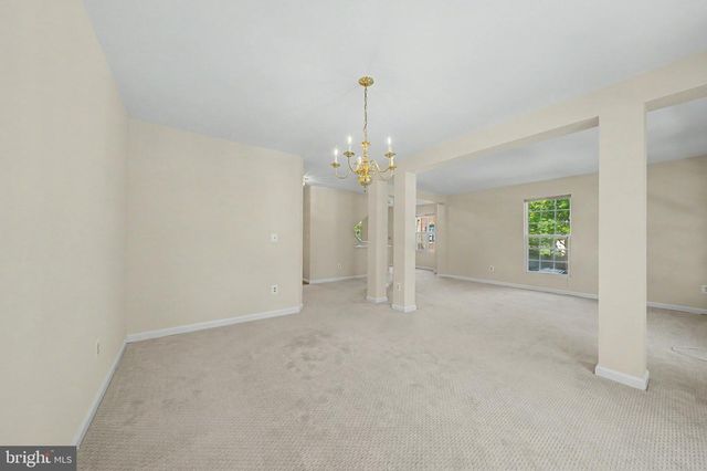 9386 VAN ARSDALE DR, Vienna, VA 22181
