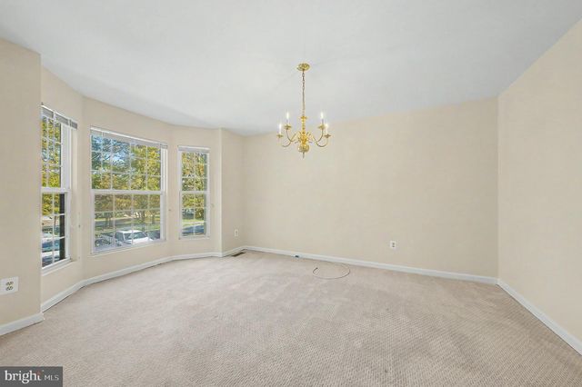 9386 VAN ARSDALE DR, Vienna, VA 22181