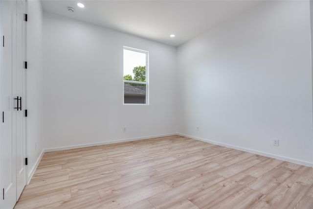 3608 Metropolitan Avenue, Dallas, TX 75210