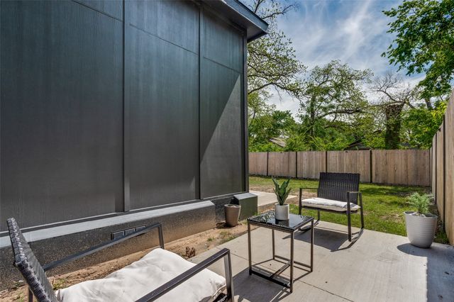 3608 Metropolitan Avenue, Dallas, TX 75210