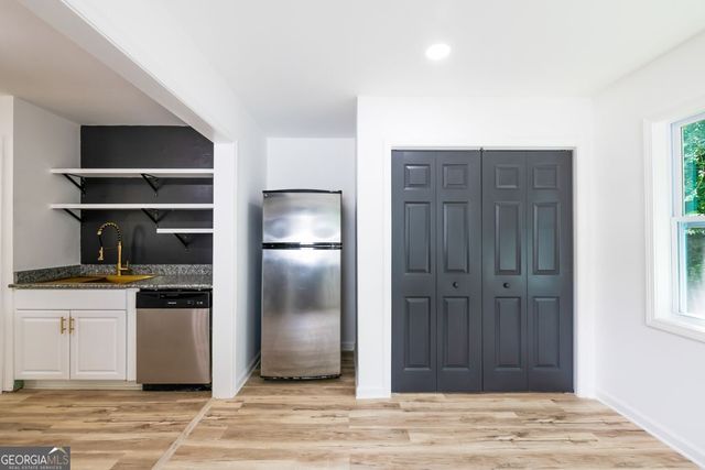 2266 Old Spring Road SE, Smyrna, GA 30080