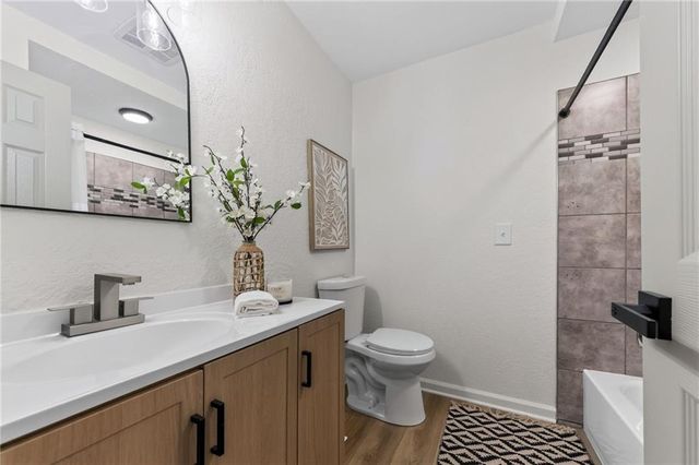 9609 E 79th Street, Raytown, MO 64138