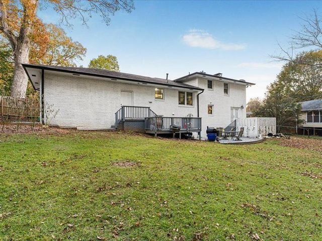 2409 Powers Ferry SE Drive, Marietta, GA 30067