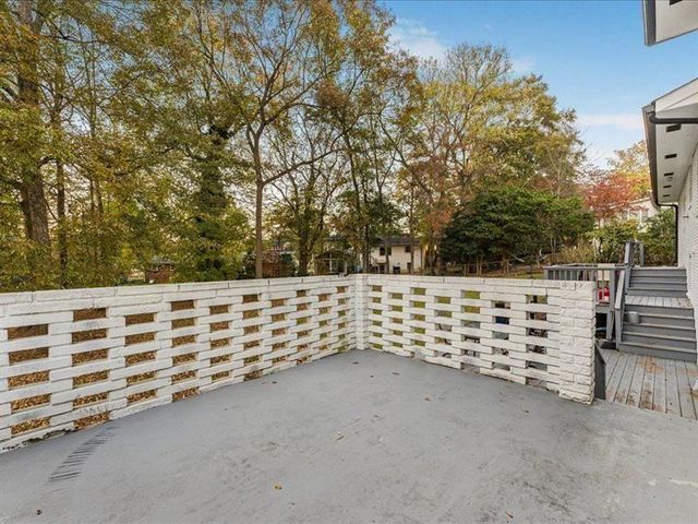 2409 Powers Ferry SE Drive, Marietta, GA 30067