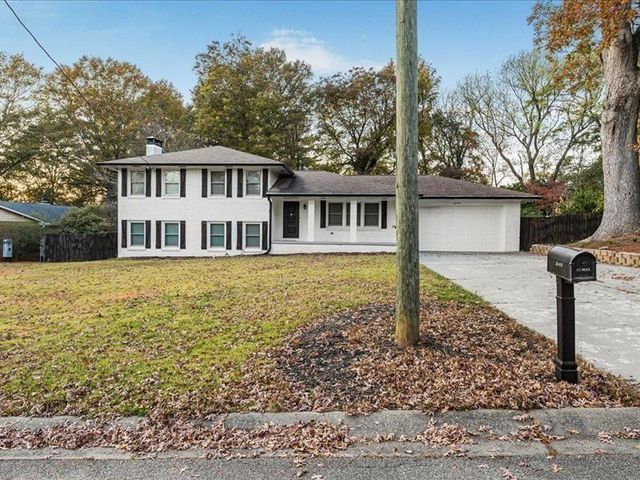 2409 Powers Ferry SE Drive, Marietta, GA 30067