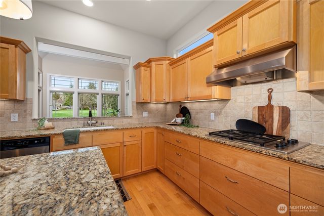 5566 Sandpiper Lane, Blaine, WA 98230