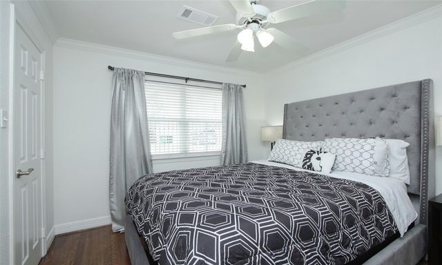 4331 Marina Street B, Houston, TX 77007