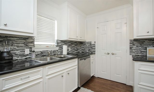 4331 Marina Street B, Houston, TX 77007