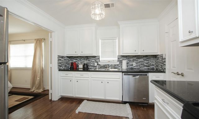 4331 Marina Street B, Houston, TX 77007