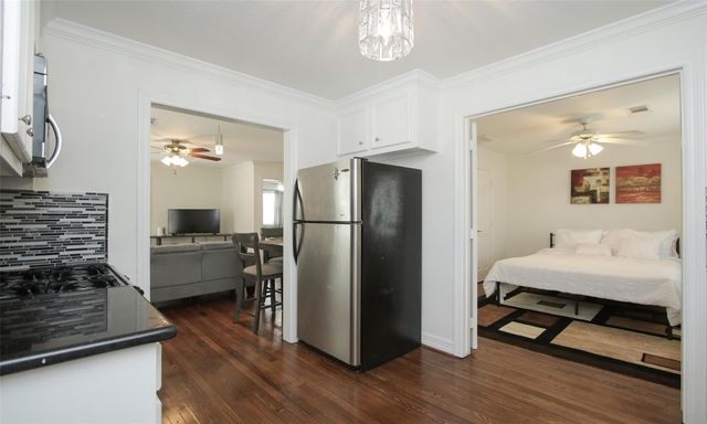 4331 Marina Street B, Houston, TX 77007