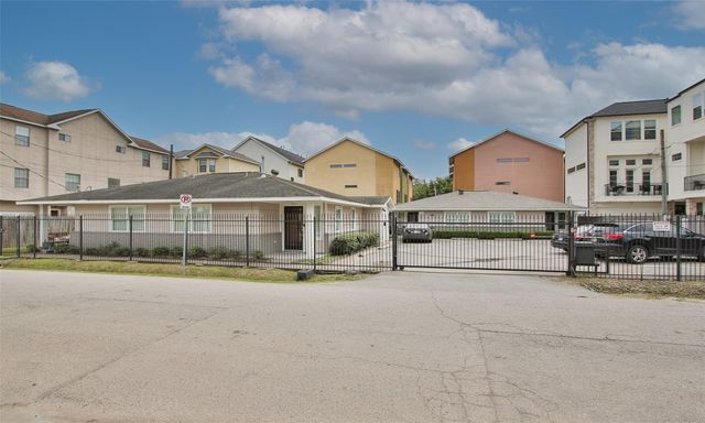 4331 Marina Street B, Houston, TX 77007
