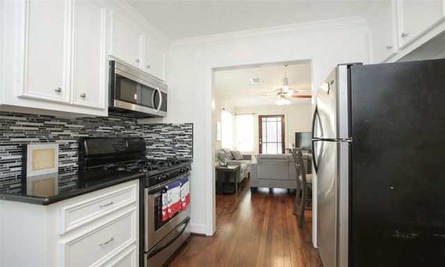 4331 Marina Street B, Houston, TX 77007