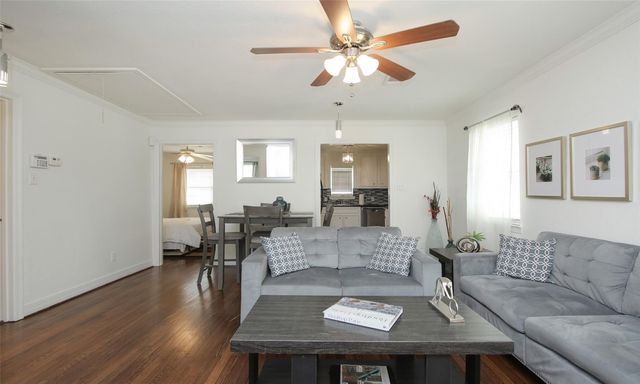 4331 Marina Street B, Houston, TX 77007