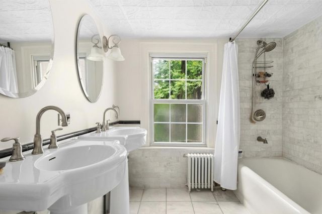 312 E 53rd Street, New York City, NY 10022