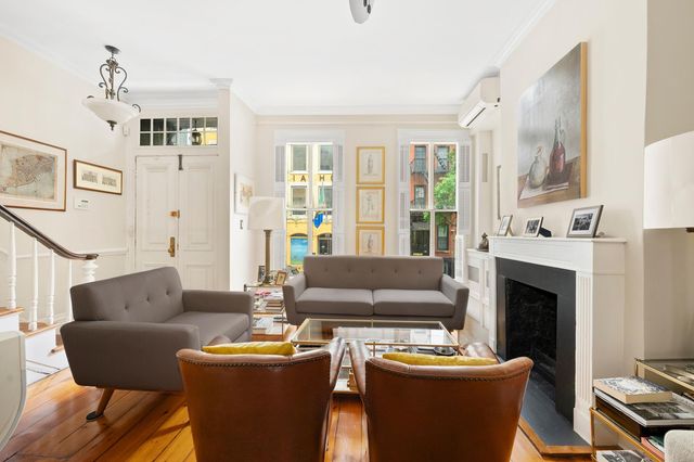 312 E 53rd Street, New York City, NY 10022