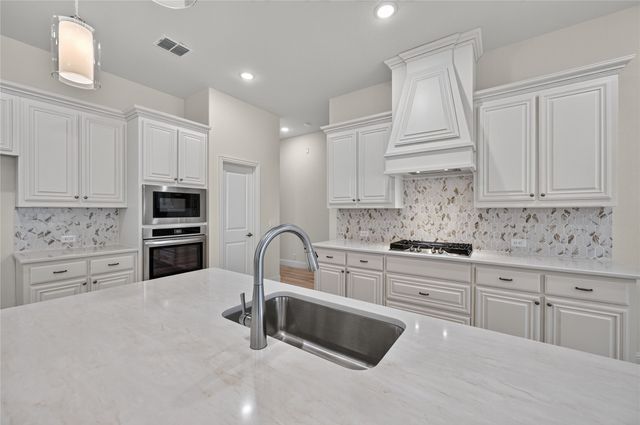 8904 Wichita Lane, Denton, TX 76226