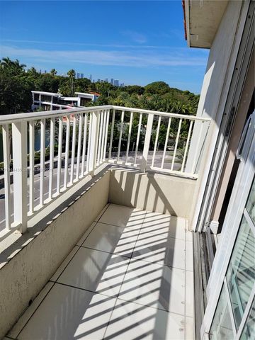 2600 Collins 508, Miami Beach, FL 33140
