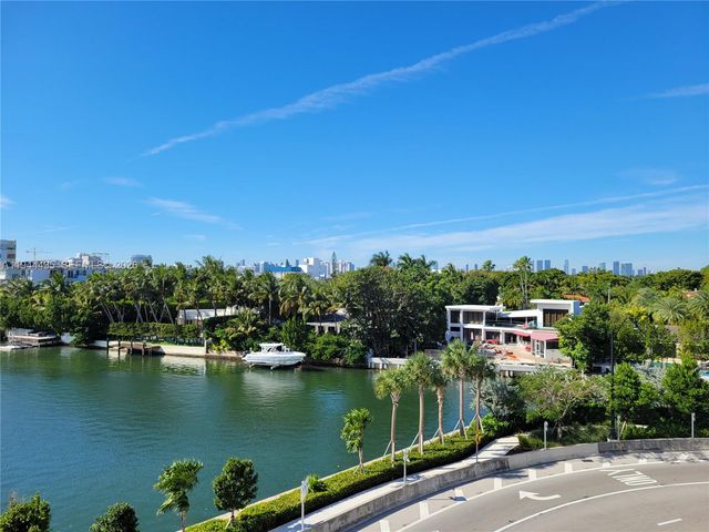 2600 Collins 508, Miami Beach, FL 33140
