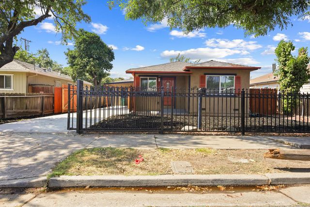 2211 Peralta Ave, Stockton, CA 95206