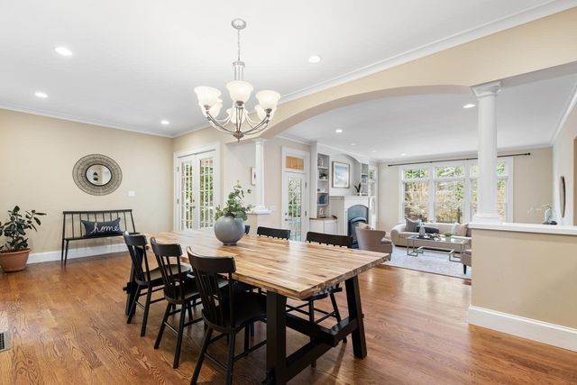 209 Waltham St, Lexington, MA 02421