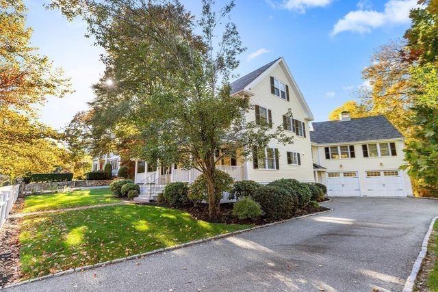 209 Waltham St, Lexington, MA 02421