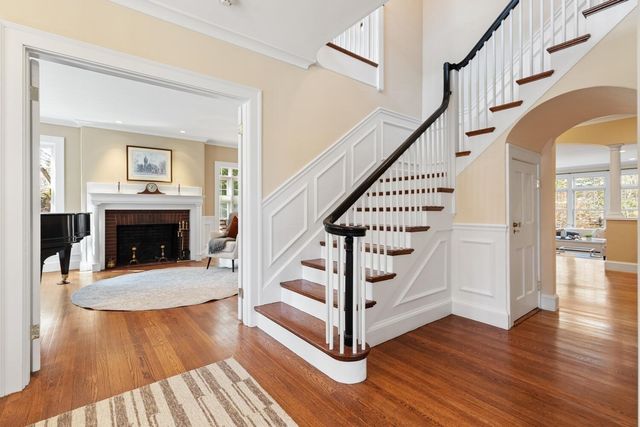 209 Waltham St, Lexington, MA 02421