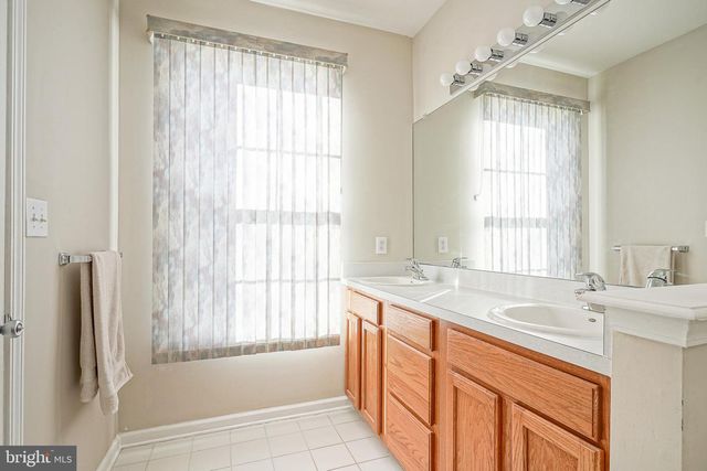 7 SHELLY ST, Sicklerville, NJ 08081