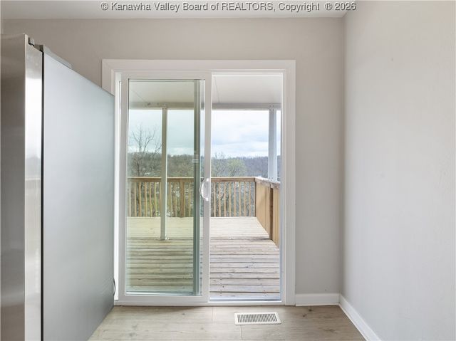 211 Stuart Street, St Albans, WV 25177