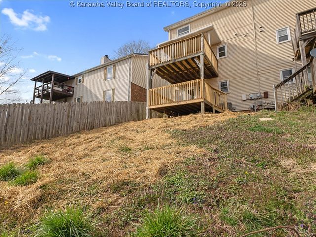 211 Stuart Street, St Albans, WV 25177