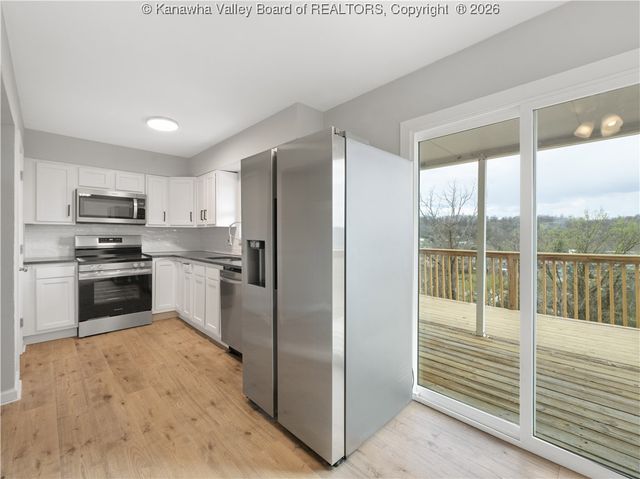 211 Stuart Street, St Albans, WV 25177