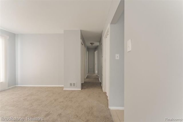 694 Emerson Avenue, Pontiac, MI 48340