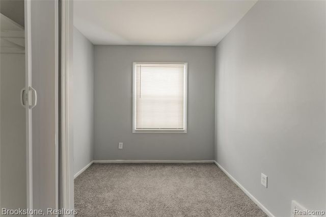 694 Emerson Avenue, Pontiac, MI 48340