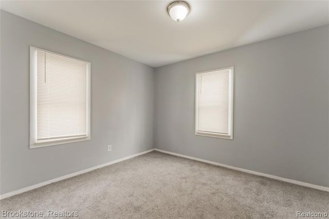 694 Emerson Avenue, Pontiac, MI 48340