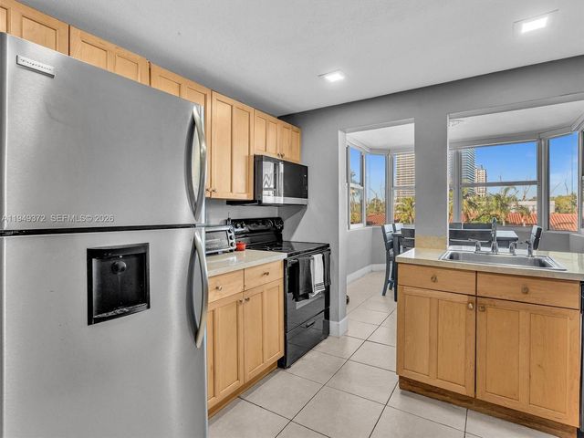 16565 NE 26th Ave 4E, North Miami Beach, FL 33160