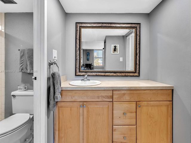 16565 NE 26th Ave 4E, North Miami Beach, FL 33160