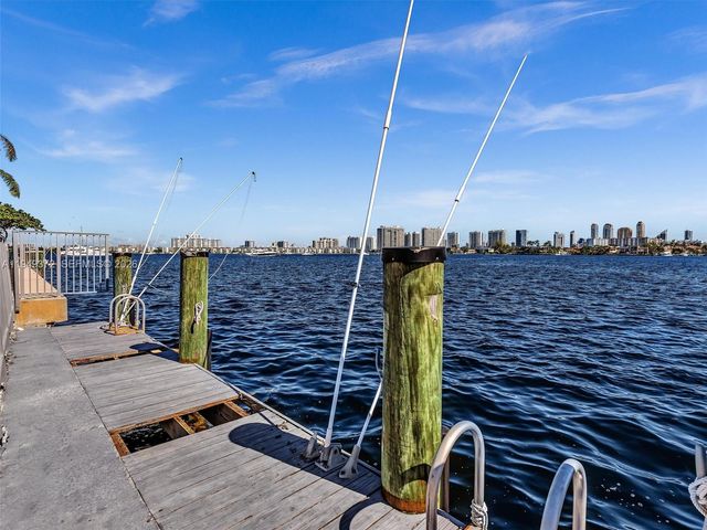 16565 NE 26th Ave 4E, North Miami Beach, FL 33160