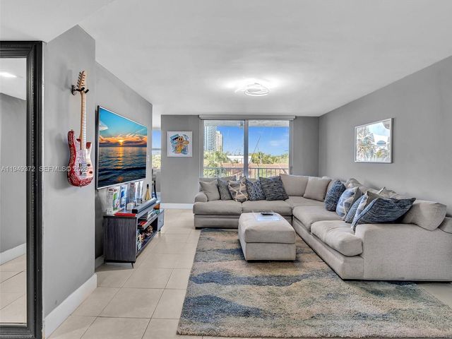 16565 NE 26th Ave 4E, North Miami Beach, FL 33160