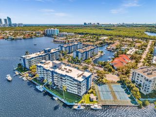 16565 NE 26th Ave 4E, North Miami Beach, FL 33160