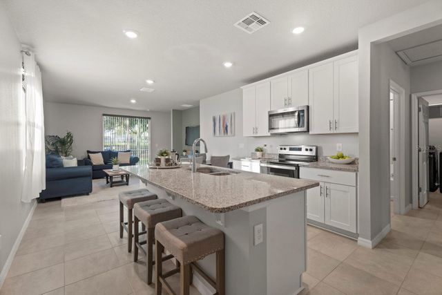 2787 BELLA VISTA DRIVE, Davenport, FL 33897